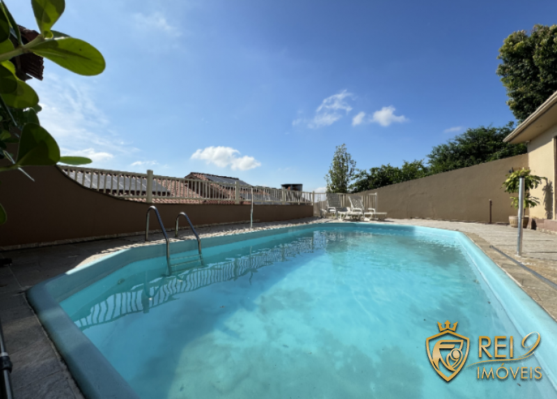 Casa  3 Dorm. 1 Suíte  Piscina Montanha