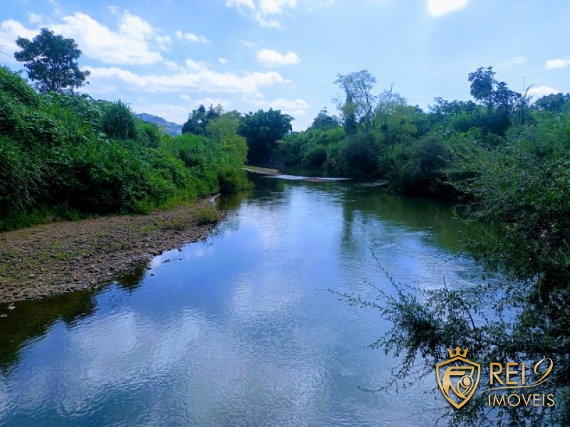 Área de terrenos com 2.860m² (Fundos Arroio) 3km da BR 386