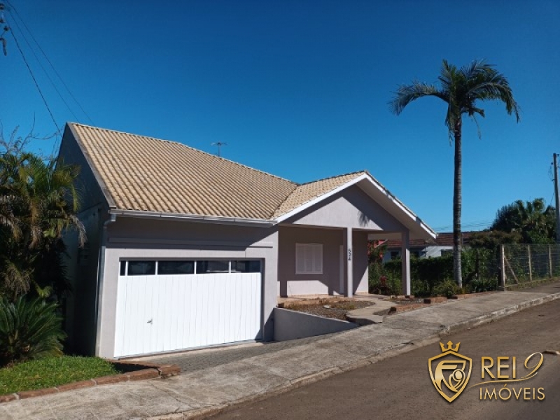 Casa 03 dorm. terreno de 1.000m² 
