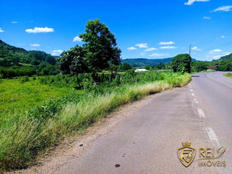 Área de Terras 5.000m² frente ERST