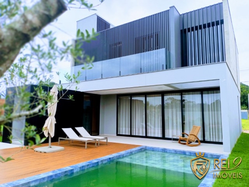 Casa  Cond. Altos da Reserva 3 Suítes Semi Mobiliada e Piscina
