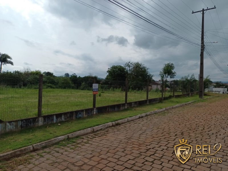 Terrenos 3 juntos esquina e mais 2 lotes São Bento